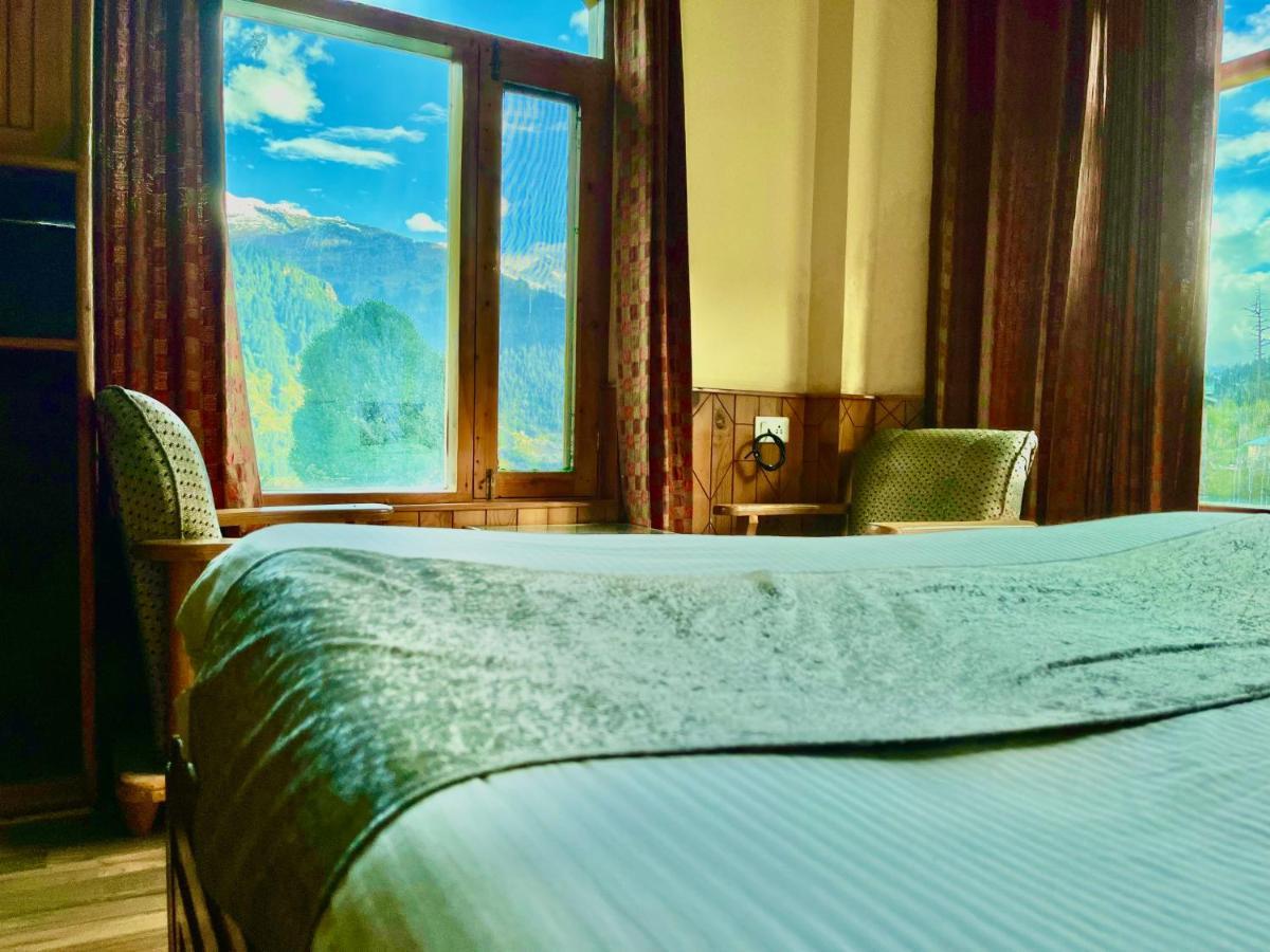 Woods Villa- A Luxury Mountains View Cottages Manāli Екстериор снимка