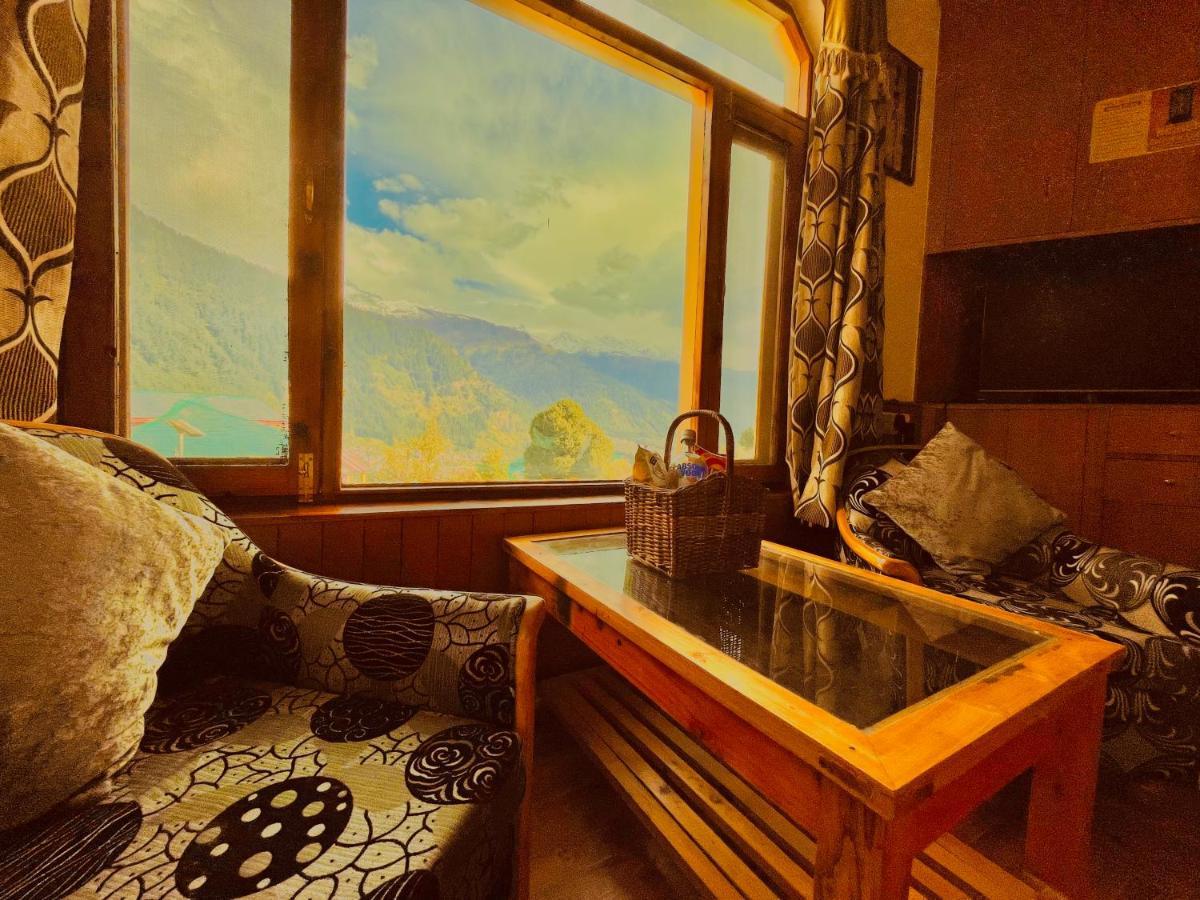 Woods Villa- A Luxury Mountains View Cottages Manāli Екстериор снимка