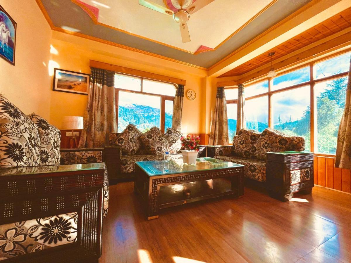 Woods Villa- A Luxury Mountains View Cottages Manāli Екстериор снимка