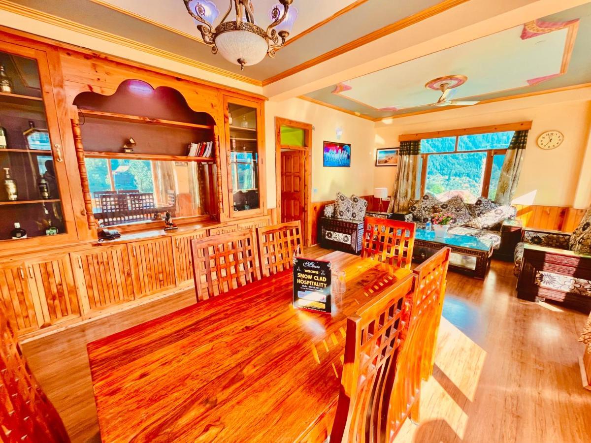 Woods Villa- A Luxury Mountains View Cottages Manāli Екстериор снимка