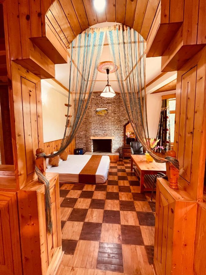 Woods Villa- A Luxury Mountains View Cottages Manāli Екстериор снимка